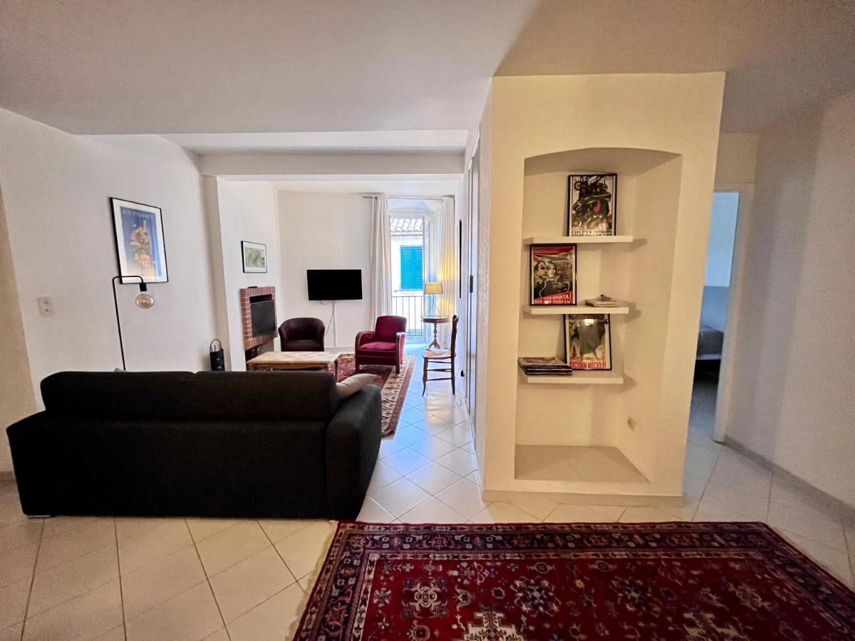 Appartement Spacieux En Face Du Port Calvi  Kültér fotó